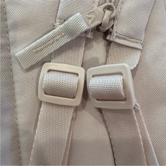 Reebok Cream Quilted Sling Bag Convertible Backpack | Minimal Neutral Crossbody - Picture 8 of 8